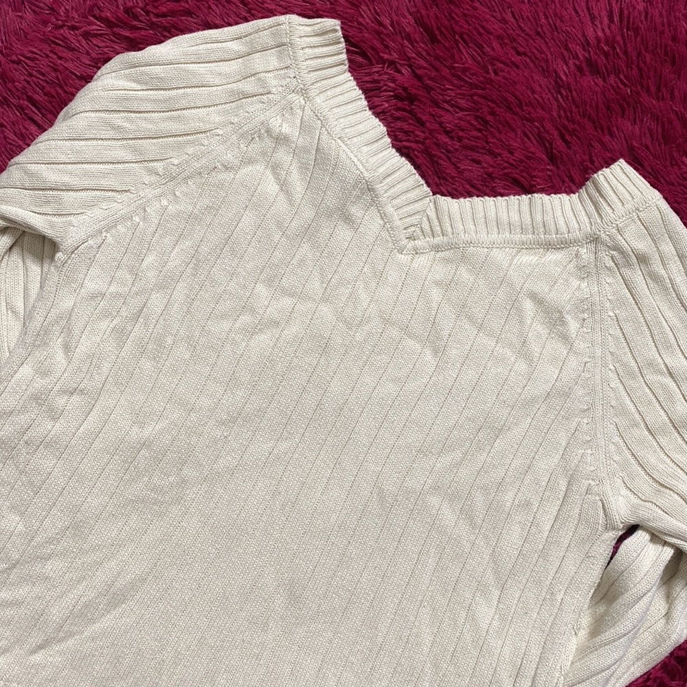 Faded Glory v-neck and v-back pale tan sweater - Picture 7 of 10